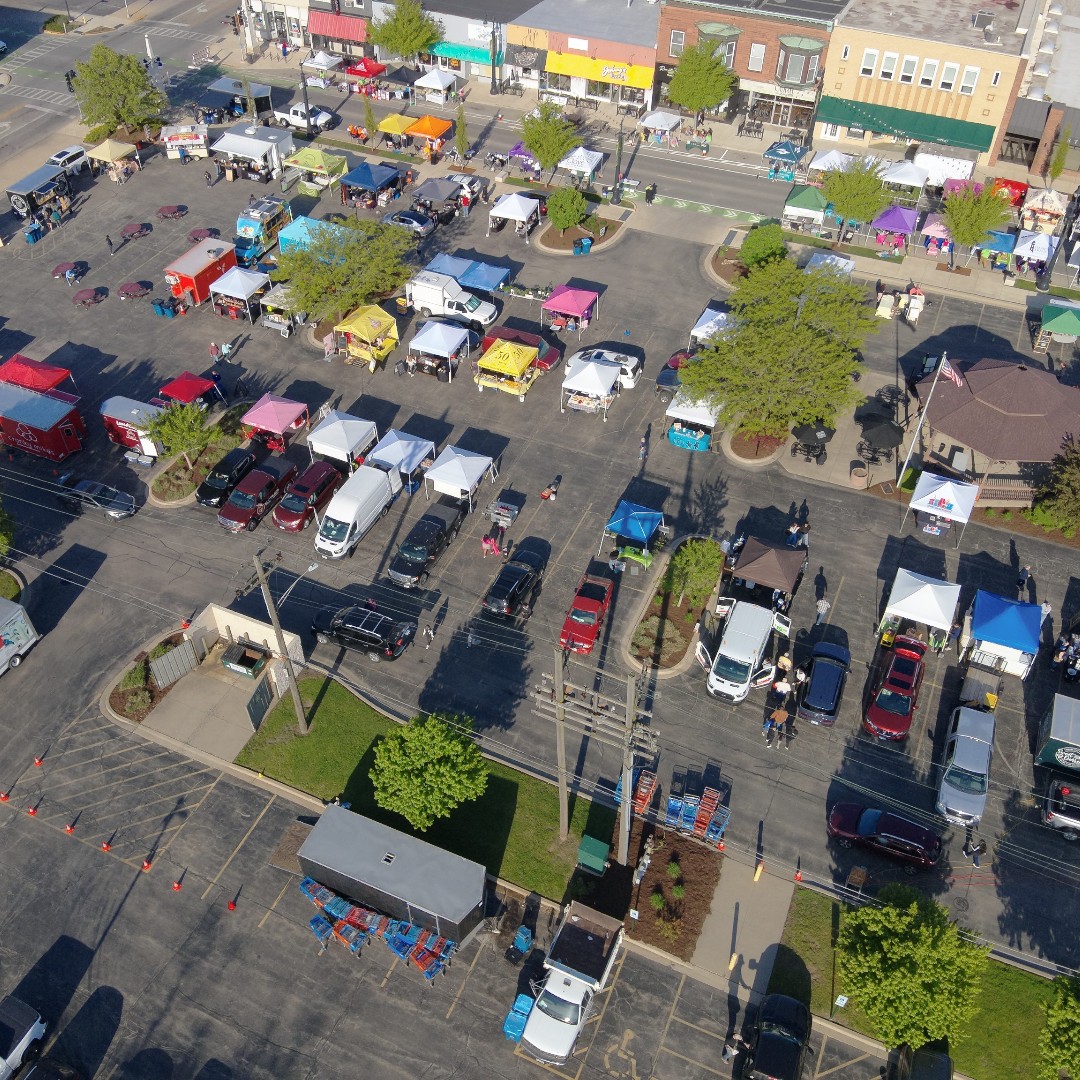 CityKankakee's tweet image. 🚁 The City of Kankakee is using drone technology to support public safety!

Drones are a valuable tool for the Kankakee Police Department—helping with search &amp;amp; rescue, accident scenes, event monitoring, and more. 👮‍♂️💙 

#Kankakee #PublicSafety #DroneSupport #CommunityFirst