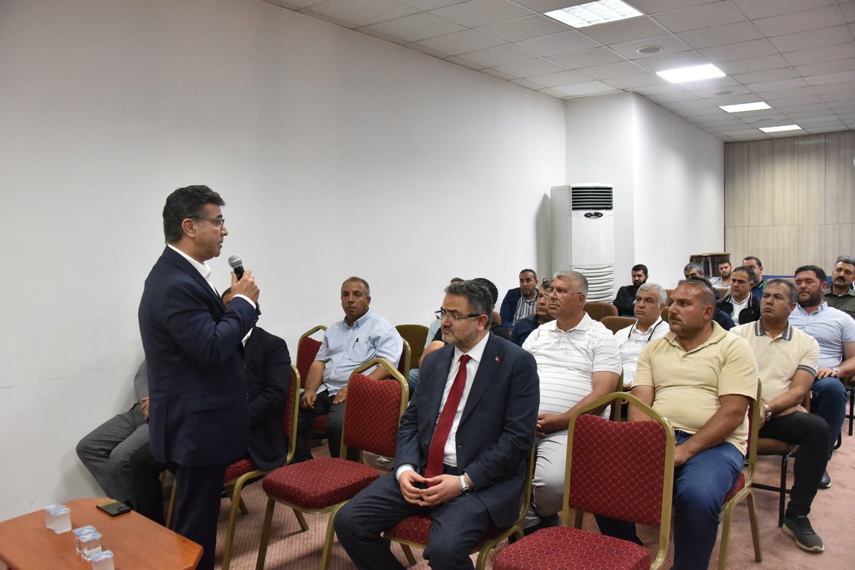 bucakalimurat82's tweet photo. Organize Sanayi Bölgesi’nde, Ticaret ve Sanayi Odamız, müteşebbis heyetimiz ve yatırımcılarımızla bir araya gelerek kapsamlı bir değerlendirme toplantısı gerçekleştirdik.

Şehrimizin sanayi altyapısını güçlendirecek projeleri ve yatırım fırsatlarını istişare ettik. Ortak akılla büyüyen bir Siverek için hep birlikte çalışıyoruz.