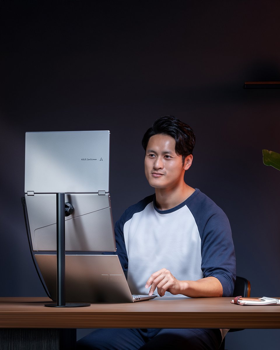 ASUS's tweet image. Alt+Tab getting annoying?​

​🖥️🖥️Level up productivity with the #ZenScreen Duo’s stacked OLED displays.

​Drop your app combos below—what would you put on each screen? 👇 ​

​#ASUS #PortableMonitor #MQ149CD