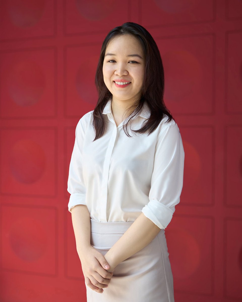 We’re celebrating Van's two-year idegy anniversary today—congrats, Van! 

As our Global Sourcing Operations Manager, Van plays a key role in keeping things moving behind the scenes with precision and dedication.

Join us in wishing her a very happy idegy anniversary!