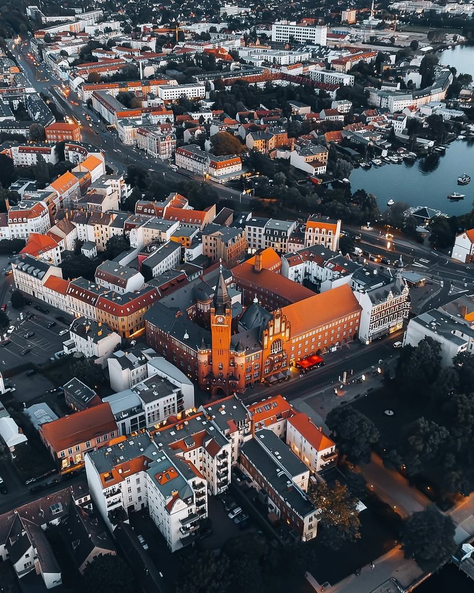 NatureArts14869's tweet photo. Berlin, Germany 🇩🇪 https://t.co/5Q8Qoew5ei