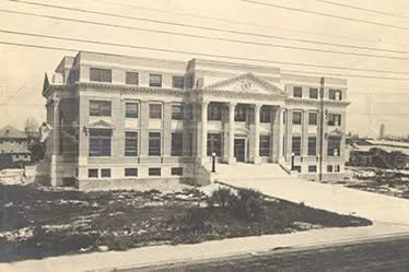 In honor of #HistoricPreservationMonth, we are pleased to announce the launch of our Circuit History Project. Get a glimpse into some of the highlights of our Circuit, from trailblazing members of the judiciary, to notable cases &amp; high profile trials. 
15thcircuit.com/announcements/…