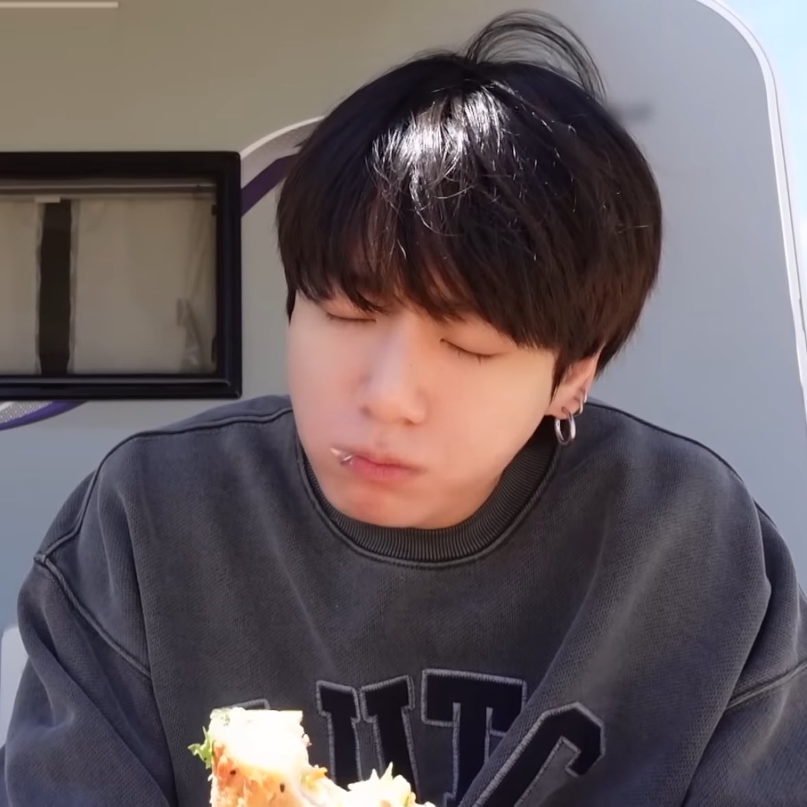 평생 하나만 먹을 수 잇다면 뭐 먹고 살래? 라고 한다면 샌드위치 고를거야