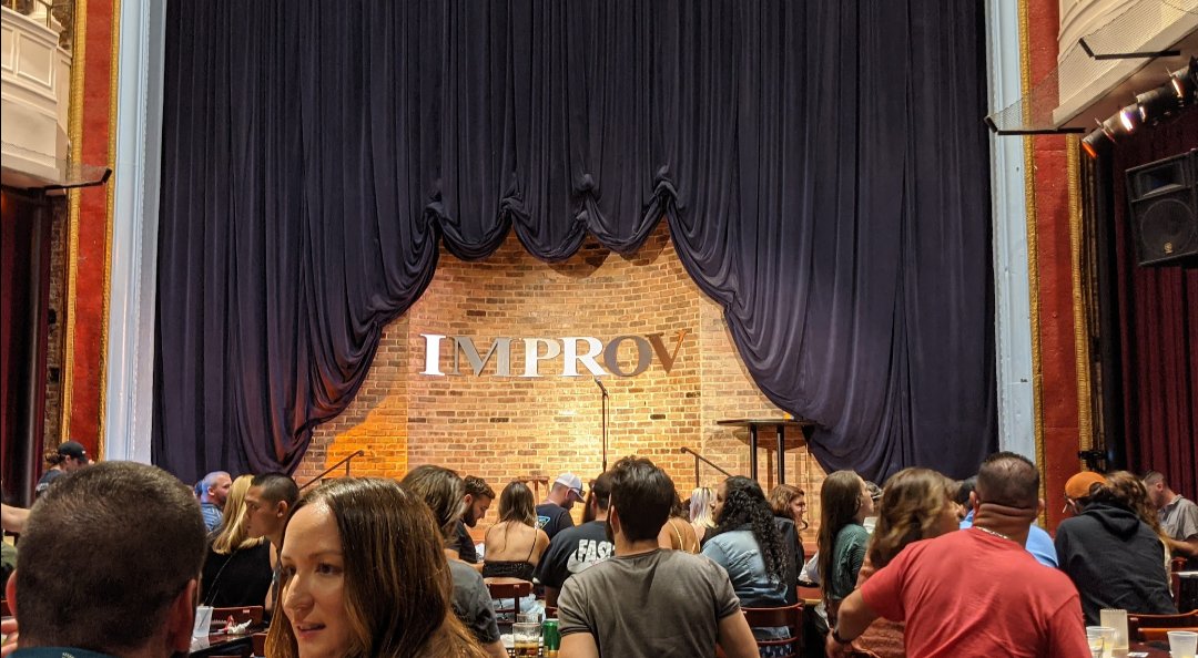 illhousecomedy's tweet image. 4 years ago went to go see 
#AndrewSchultz  #TBT 🎤🔥