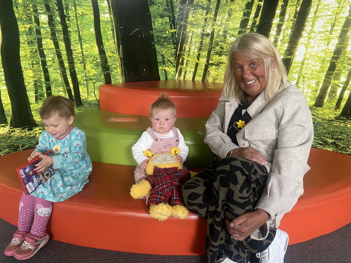 MidLibraries's tweet image. Isi had a ball hosting a pyjama party for #BookbugWeek 🥳

Thank you to everyone who joined this special Bookbug session, and to all those who dressed in their cosy pjs too! 
 
Find a Bookbug session near you via: ow.ly/ChSl50VSoqK