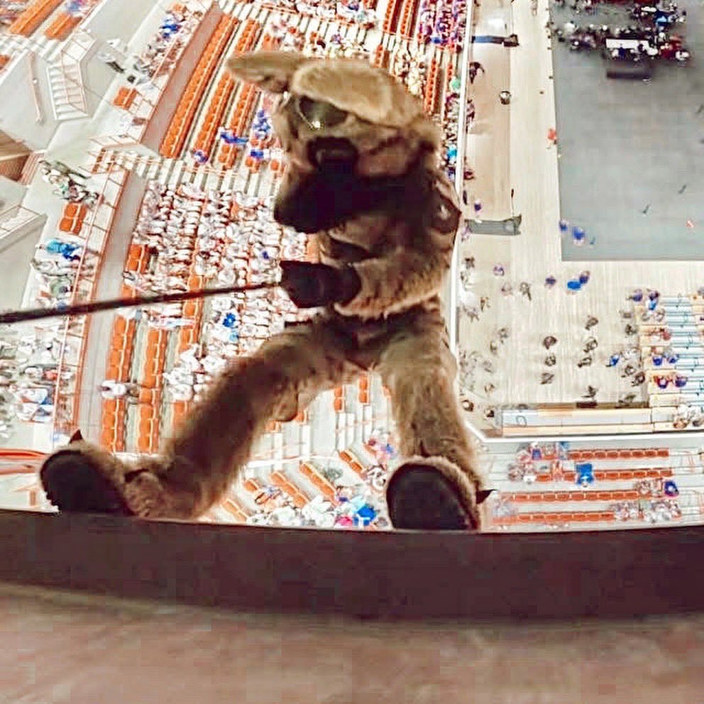 OBNDDC's tweet photo. Look! Up in the sky! It’s a bird! It’s a plane! It’s… OBN’s Agent ‘Roz’ rappelling in the opening ceremonies for the @sooklahoma Summer Games. 🙌

 #obndd #agentroz https://t.co/Dn5UPkiFLH