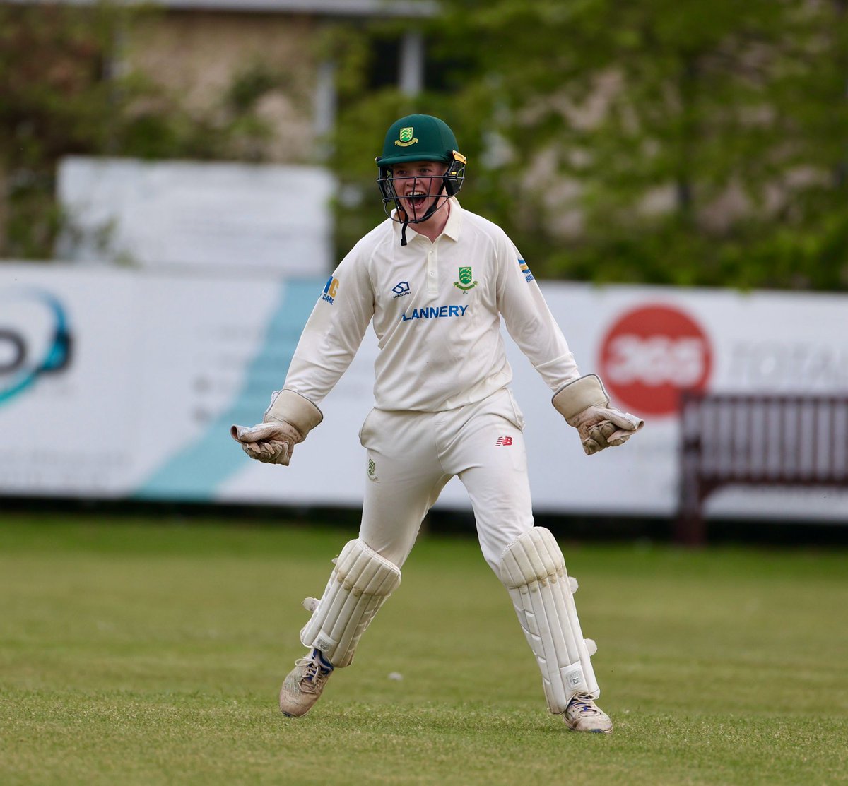 <a href="/Simon_Lonsdale/">Simon Lonsdale</a> Many thanks to <a href="/Tracyrobster/">Tracy</a> of <a href="/Morleymavs/">Morley Mavericks Ladies Rounders Team</a> who is kindly sponsoring Jack Lonsdale for the <a href="/gordon_riggs/">Gordon Rigg</a> <a href="/bclcricket/">Gordon Rigg Bradford Premier League</a> 2025 Season #AFAW newfarnleycc.co.uk/news/morley-ma…