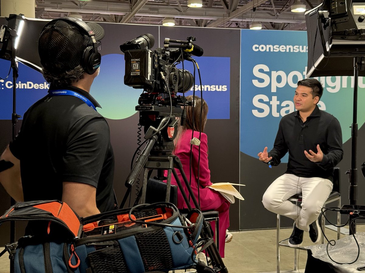 Asher Genoot (@ashergenoot) on Twitter photo Great conversation on all things <a href="/AmericanBTC/">American Bitcoin</a> and <a href="/Hut8Corp/">Hut 8</a> with <a href="/SimonettiLauren/">Lauren Simonetti</a> for <a href="/FoxBusiness/">FOX Business</a>. Thanks for having me! #Consensus2025 Great conversation on all things <a href="/AmericanBTC/">American Bitcoin</a> and <a href="/Hut8Corp/">Hut 8</a> with <a href="/SimonettiLauren/">Lauren Simonetti</a> for <a href="/FoxBusiness/">FOX Business</a>. Thanks for having me! #Consensus2025