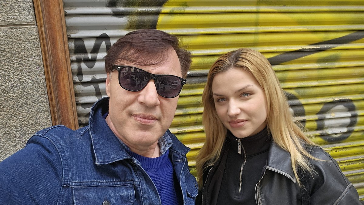 Entrevistando a la actriz Mirela Balić.