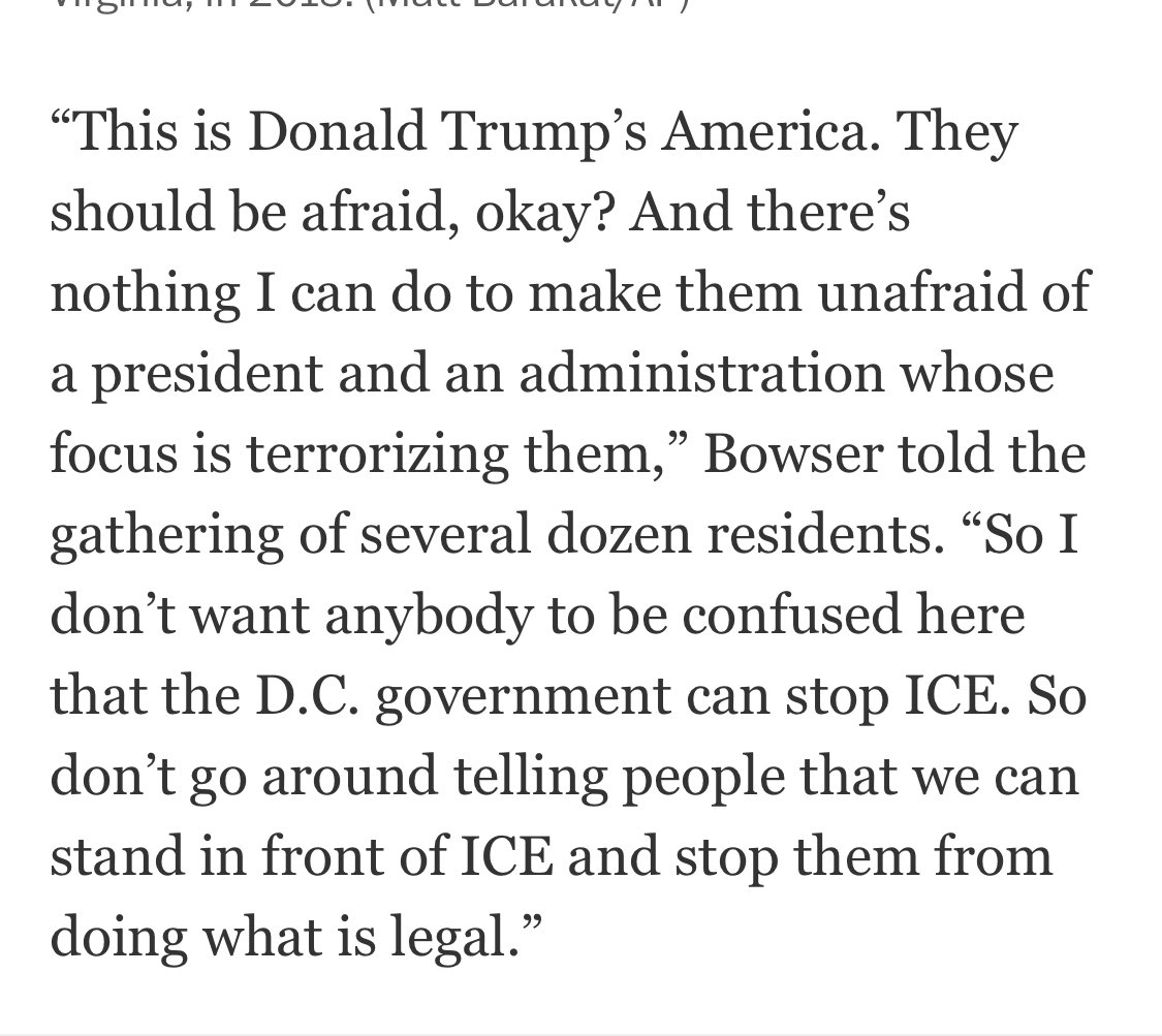 Bowser responds to residents asking if DC government is doing enough to address fears about ICE crackdowns. washingtonpost.com/food/2025/05/1…