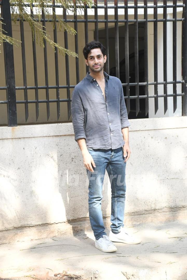 indiaforums's tweet image. #MalaikaArora. #NaomikaSaran, #AgastyaNanda, #BhumiPednekar and other celebs snapped in Bandra

@bhumipednekar 

Check out the full gallery - indiaforums.com/gallery/malaik…