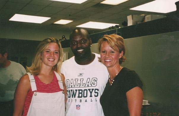 This was one of the coolest moments EVER and it just so happens to be 22 years ago! 😊
#22 #DallasCowboys 

Happy Birthday Emmitt! 
<a href="/EmmittSmith22/">Emmitt Smith</a>