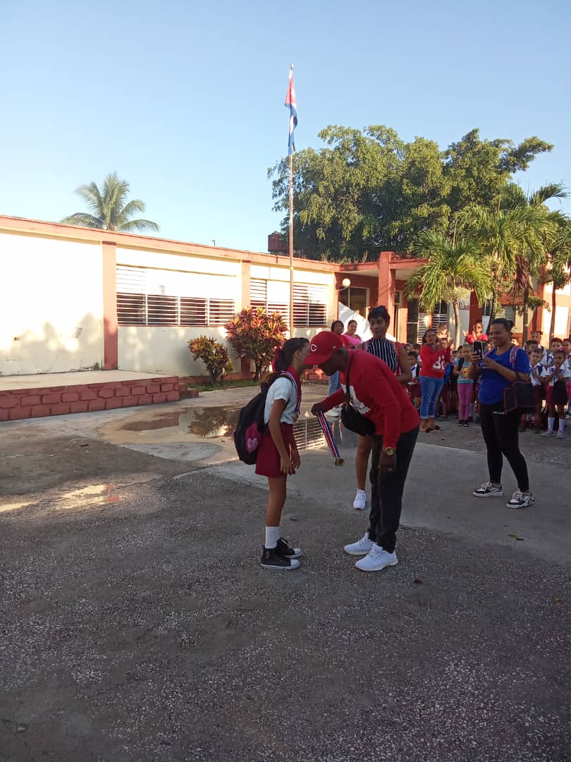 PrimariaJoseMa2's tweet photo. En la mañana de hoy en nuestra institución educativa se premian a los ganadores de la competencia en la modalidad de judo. 
Muchas Felicidades 
@Yamilet50088609
 @CubaMined  @coralia_saez @FarinaEstevez @Dme_Ranchuelo  @MenendezRiveros @dpevillaclara https://t.co/tRPu5pREGW