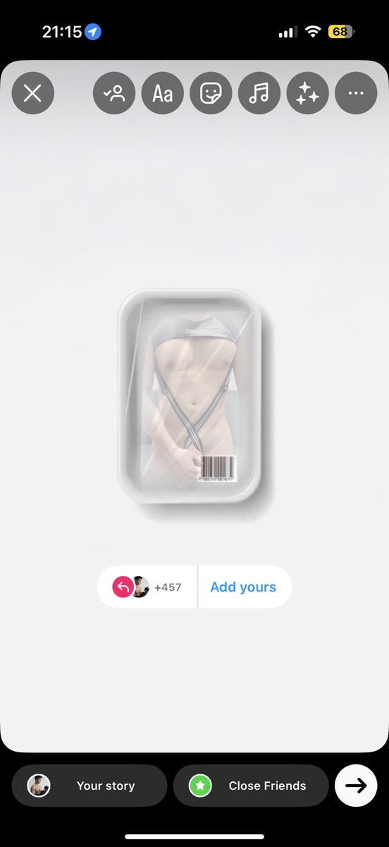 朋朋給我試穿他的衣服