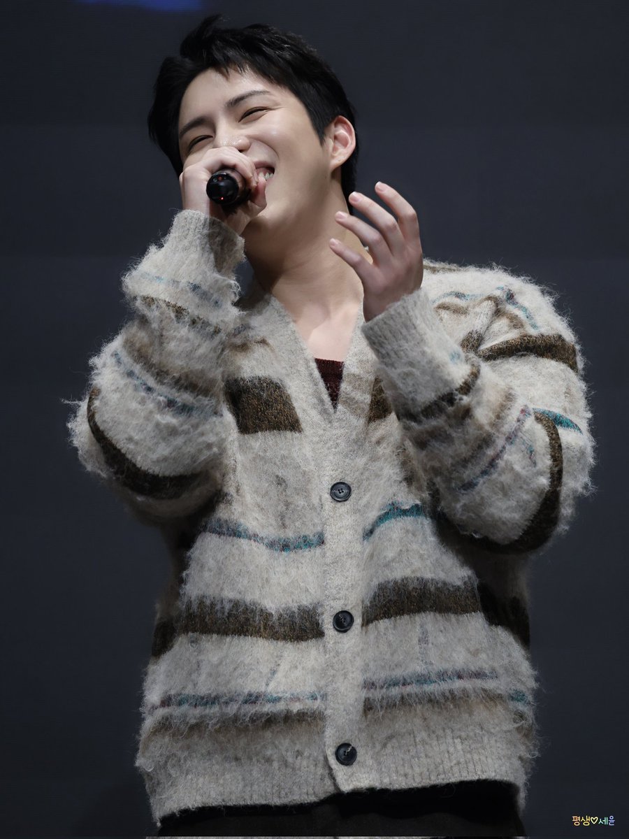우리 킹와우🤖 
생일🎂 축하해~🥳
보고싶다ㅜㅡㅠ
#wow #nowwow #sehyooniswow #에이스 #김세윤 #ace