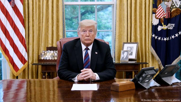 NewsAlgebraIND's tweet photo. BIG BREAKING NEWS 🚨 Apple Inc is firms on its investment plans in India 🔥🔥

Donald Trump had zero impact on Tim Cook as per PTI.

US President Donald Trump has told Apple CEO Tim Cook that he does not want him "building in India"

He told him "India can take care of themselves"

Apple has decided to grow its manufacturing base in India 🔥