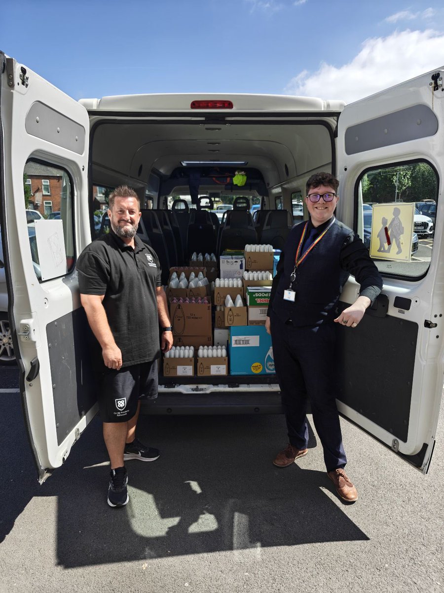 Community Development (@cyl_cas) on Twitter photo Another <a href="/thehygienebank/">thehygienebank</a>
Delivery today in Manchester x 9 pallets Community Pioneers in the <a href="/CoopAcademies/">Co-op Academies</a> #communityteam out in force supporting. As always thank you to <a href="/coopbellevue/">Co-op Academy Belle Vue</a> Site& Facilities Team who were amazing ! Thank you all #supportingfamiliesandcommunities Another <a href="/thehygienebank/">thehygienebank</a>
Delivery today in Manchester x 9 pallets Community Pioneers in the <a href="/CoopAcademies/">Co-op Academies</a> #communityteam out in force supporting. As always thank you to <a href="/coopbellevue/">Co-op Academy Belle Vue</a> Site& Facilities Team who were amazing ! Thank you all #supportingfamiliesandcommunities