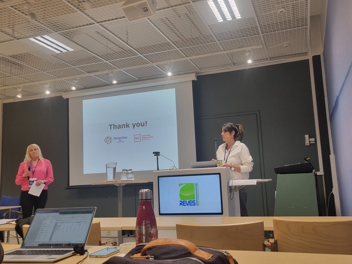 ASoleauro's tweet photo. This afternoon, I presented a paper examining the 'Unequal distribution of HLE for men and women' using catalan health register data. https://t.co/kEkUkYy42e