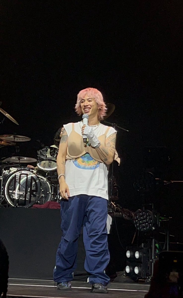 takaの子供のような笑顔が可愛い笑笑笑
#ONEOKROCK