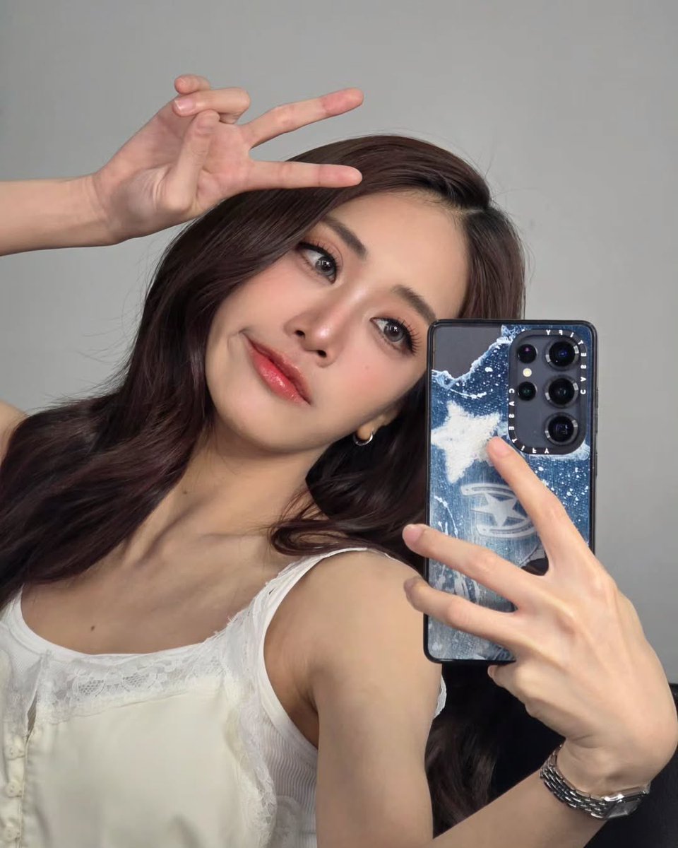 หน้านิ่งแล้วไง                      อย่าให้ดื้อกะแล้วกัน