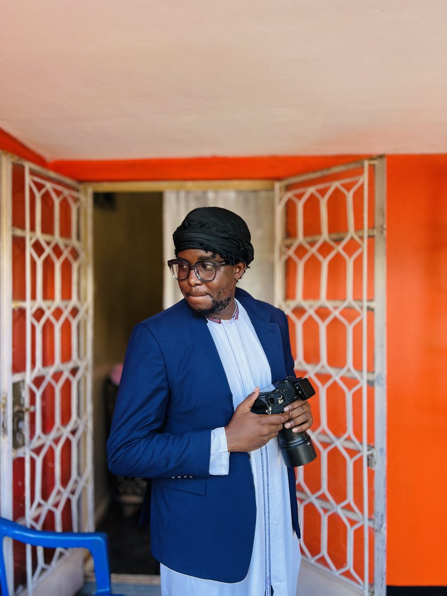 Now I feel like joining the <a href="/FrankGashumba/">Frank M. Gashumba</a> movement coz eh eh eh how can I be single till now and just moving around 😂😂😂😂