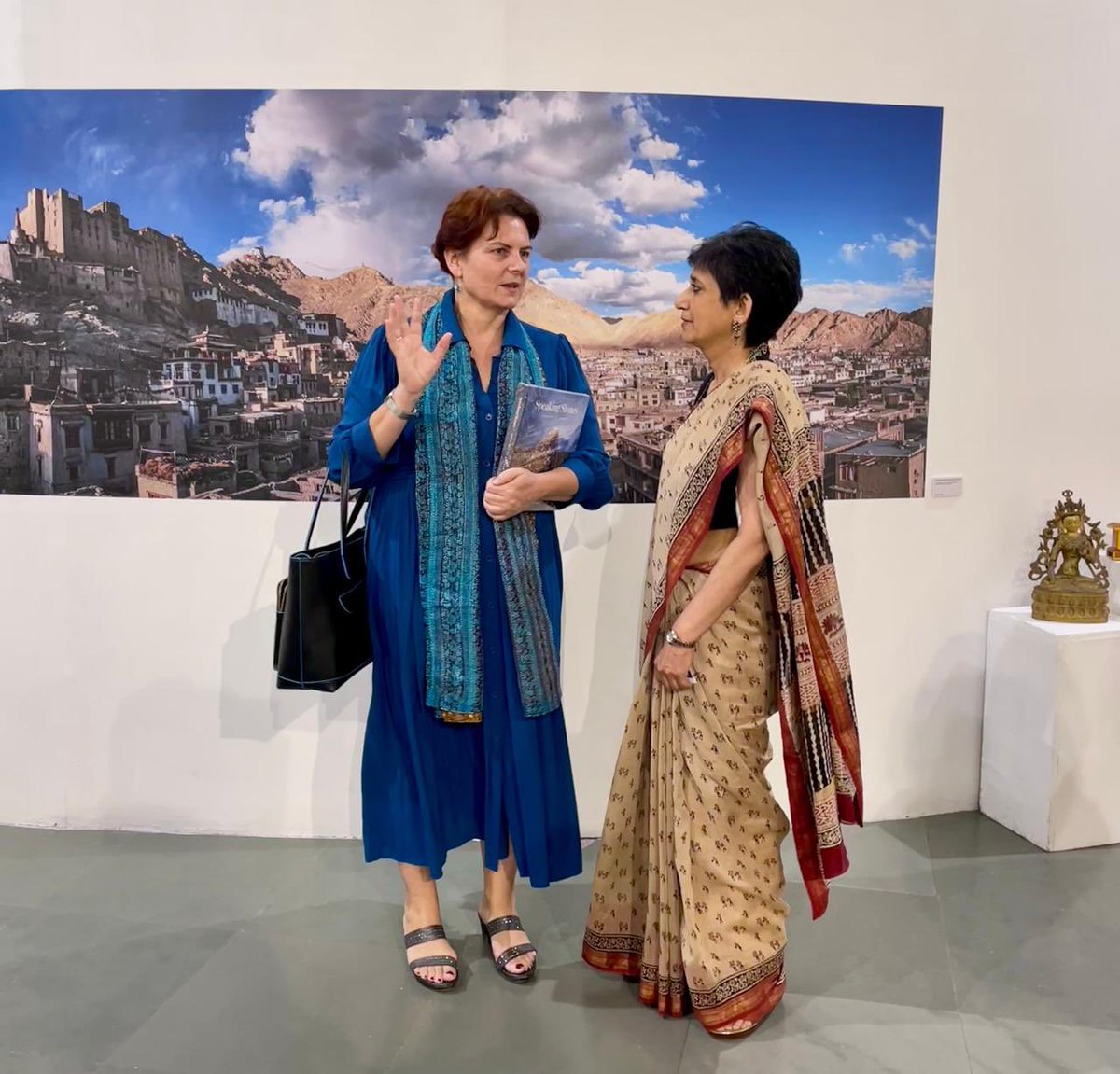 Diana Mickeviciene (@dmickeviciene) on Twitter photo Honoured to light a lamp at a beautiful exhibition on Ladakh by <a href="/Ahtushi/">Ahtushi Deshpande</a> along the legend of photography Raghu Rai and historian of Ladakh Janet Rizvi! Do visit âSpeaking Stones: Rock Art of Ladakhâ on till May 28 at <a href="/IIC_Delhi/">India International Centre(Official Account)</a> Honoured to light a lamp at a beautiful exhibition on Ladakh by <a href="/Ahtushi/">Ahtushi Deshpande</a> along the legend of photography Raghu Rai and historian of Ladakh Janet Rizvi! Do visit âSpeaking Stones: Rock Art of Ladakhâ on till May 28 at <a href="/IIC_Delhi/">India International Centre(Official Account)</a>