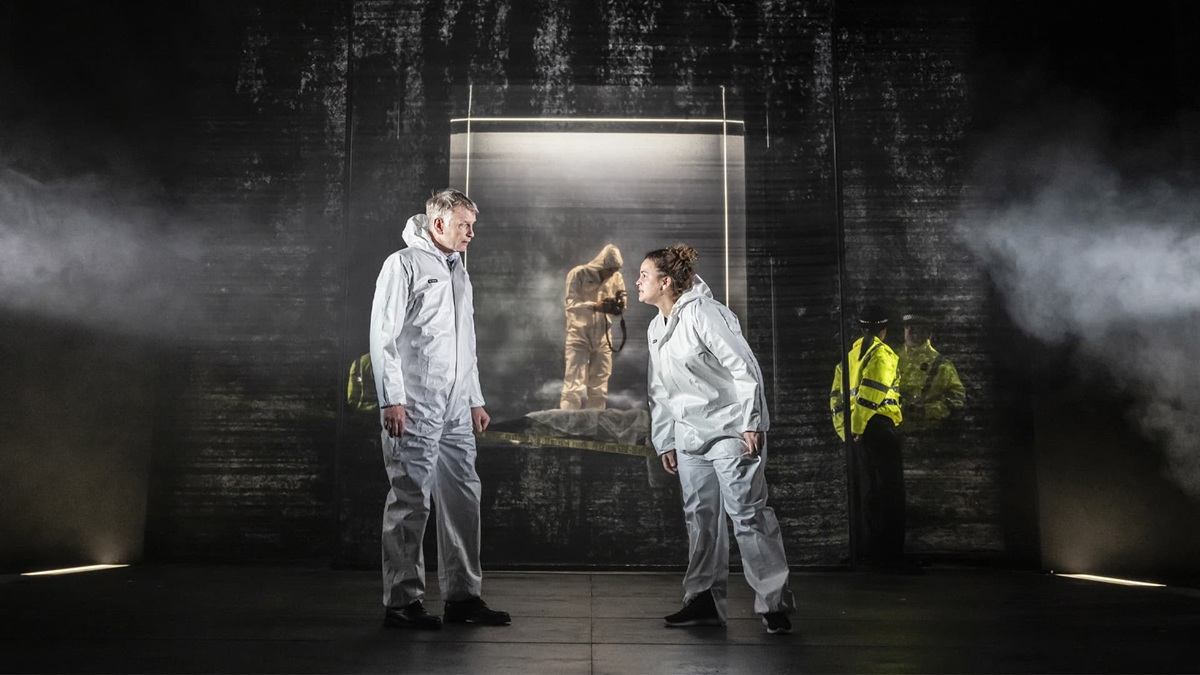 North West End UK 🦋 (@northwestend) on Twitter photo #REVIEW - The Girl on the Train at <a href="/LivEveryPlay/">Liverpool Everyman & Playhouse theatres</a> "will lead you in every direction before you work out the truth" northwestend.com/the-girl-on-th… #REVIEW - The Girl on the Train at <a href="/LivEveryPlay/">Liverpool Everyman & Playhouse theatres</a> "will lead you in every direction before you work out the truth" northwestend.com/the-girl-on-th…