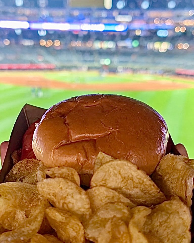 Hey, Burger! At least one Toronto team won last night, right? 🍔 ⚾️