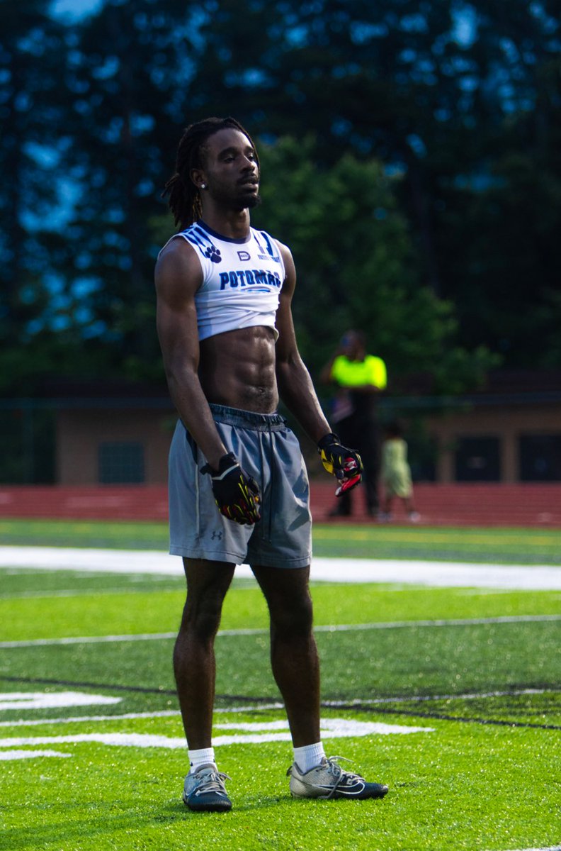yaw0sei's tweet image. Great 26’ showcase at Garfield Hs, Came out there with some hunger yesterday. I want your best receiver EVERYTIME ‼️This is just the beginning, more up coming blessings on the way.
@CoachIssa_N @ScrapeShedEat @PrepRedzoneVA @WillVapreps @PotomacFootbal
#GodsAmazingWork