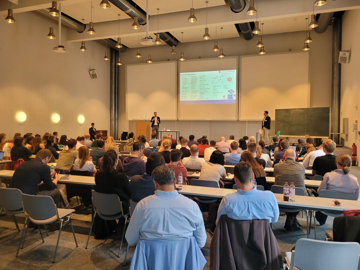 HI-TRON Mainz (@hitronmainz) on Twitter photo Breakthroughs in cellular therapies were front and center in Session 2, chaired by Thomas Kindler. Huge thanks to all speakers! 🚀
#CellTherapy #Immunotherapy #TranslationalResearch
<a href="/DKFZ/">DKFZ</a> <a href="/UnimedizinMainz/">Universitätsmedizin Mainz</a> <a href="/uni_mainz_eng/">Mainz University</a> @TRONmainz Breakthroughs in cellular therapies were front and center in Session 2, chaired by Thomas Kindler. Huge thanks to all speakers! 🚀
#CellTherapy #Immunotherapy #TranslationalResearch
<a href="/DKFZ/">DKFZ</a> <a href="/UnimedizinMainz/">Universitätsmedizin Mainz</a> <a href="/uni_mainz_eng/">Mainz University</a> @TRONmainz