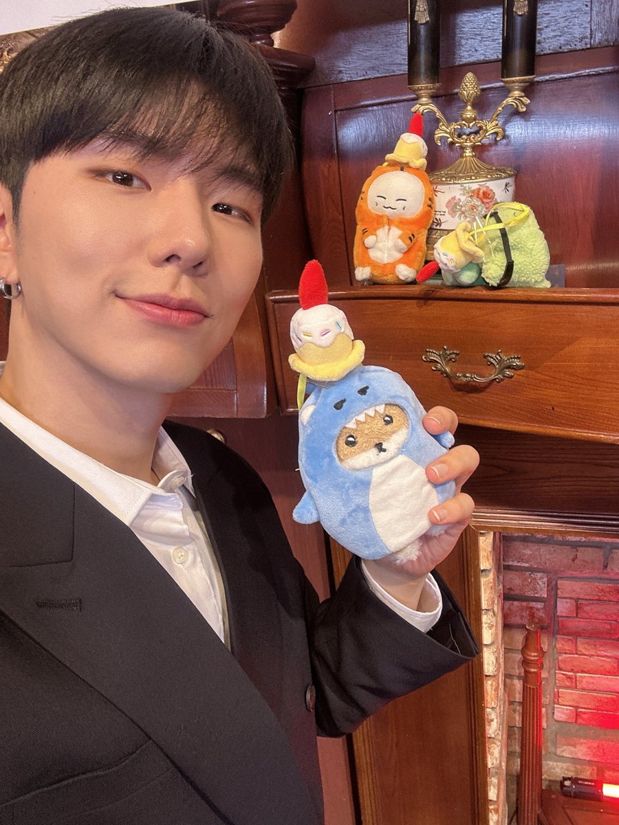 SweetKihyunBr's tweet photo. ~X |💌| 14.05.2025
O MONSTA X está comemorando seu 10º aniversário!!!!
MONBEBE! Muito obrigada a todos os membros e vamos continuar de mãos dadas e saudáveis. Amo vocês! #Kihyun
♡@OfficialMonstaX
🌸

#KIHYUN #기현 #キヒョン 
#MONSTAX #몬스타엑스 https://t.co/rz3QGy51Le