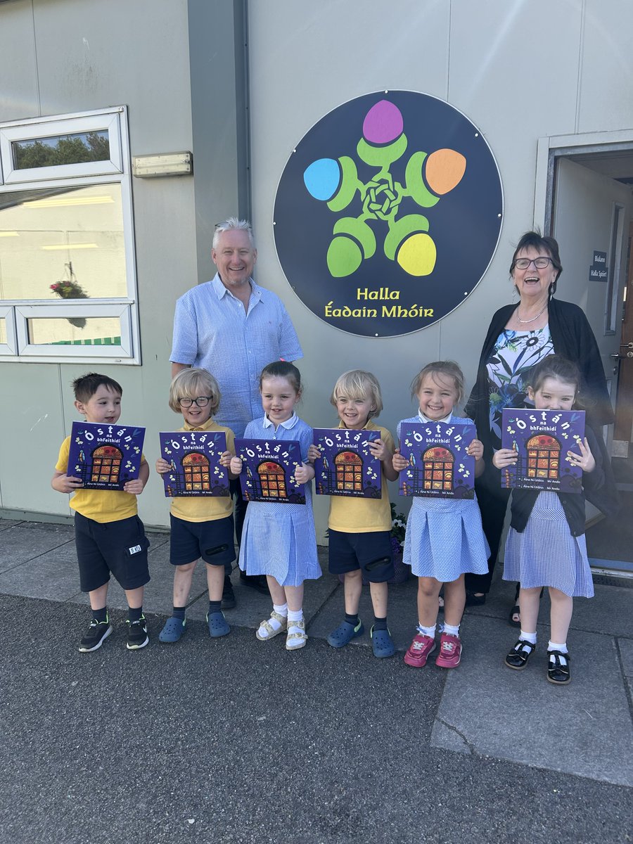 BookTrustNI (@booktrustni) on Twitter photo What an amazing 2 days with <a href="/andrewwhitson92/">Andrew Whitson</a> & Áine Ní Ghlinn visiting Irish-medium schools in Derry & Belfast. Áine brought Óstán na bhFeithidí to life with reading & song, while Andrew inspired creativity through drawing. Every child took home a signed copy! #sharingstories What an amazing 2 days with <a href="/andrewwhitson92/">Andrew Whitson</a> & Áine Ní Ghlinn visiting Irish-medium schools in Derry & Belfast. Áine brought Óstán na bhFeithidí to life with reading & song, while Andrew inspired creativity through drawing. Every child took home a signed copy! #sharingstories