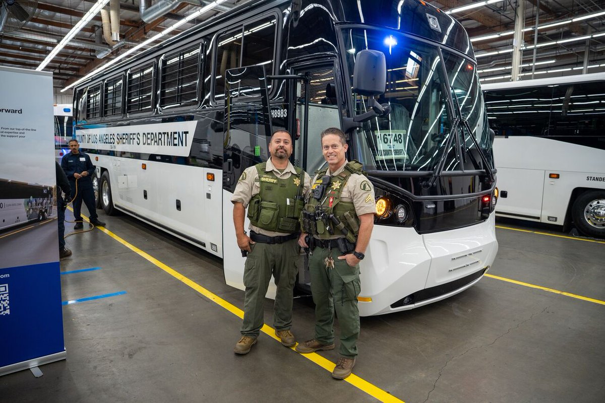 MCI hosted an open house and ribbon-cutting ceremony at its newest service center!

Located near Los Angeles in Torrance, CA, the new state-of-the-art MCI service center supports all makes &amp; models of NFI vehicles bit.ly/4jXltqj

📍 20700 Denker Ave, Unit A, Torrance, CA