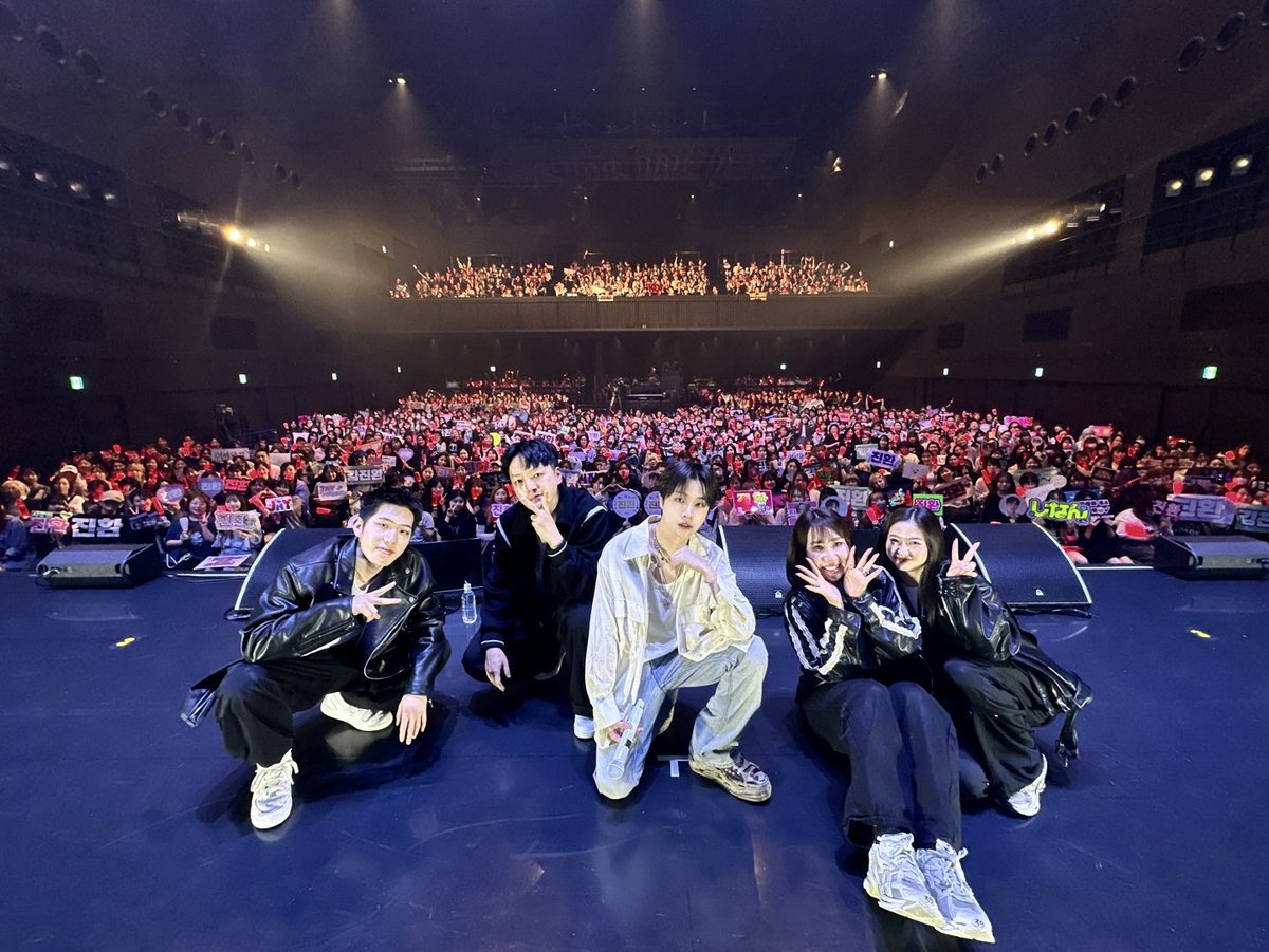 💙🌙🦊✨
<a href="/iKON_gnani_____/">김진환</a> <a href="/iKONIC_143/">iKON GLOBAL iKONIC</a> 

【BLUE MOON JAY FANMEETING TOUR 2025 WELCOME BACK IN JAPAN 】 

2025.05.11(SUN) 🎪ZEPPHANEDA

🔜🇰🇷