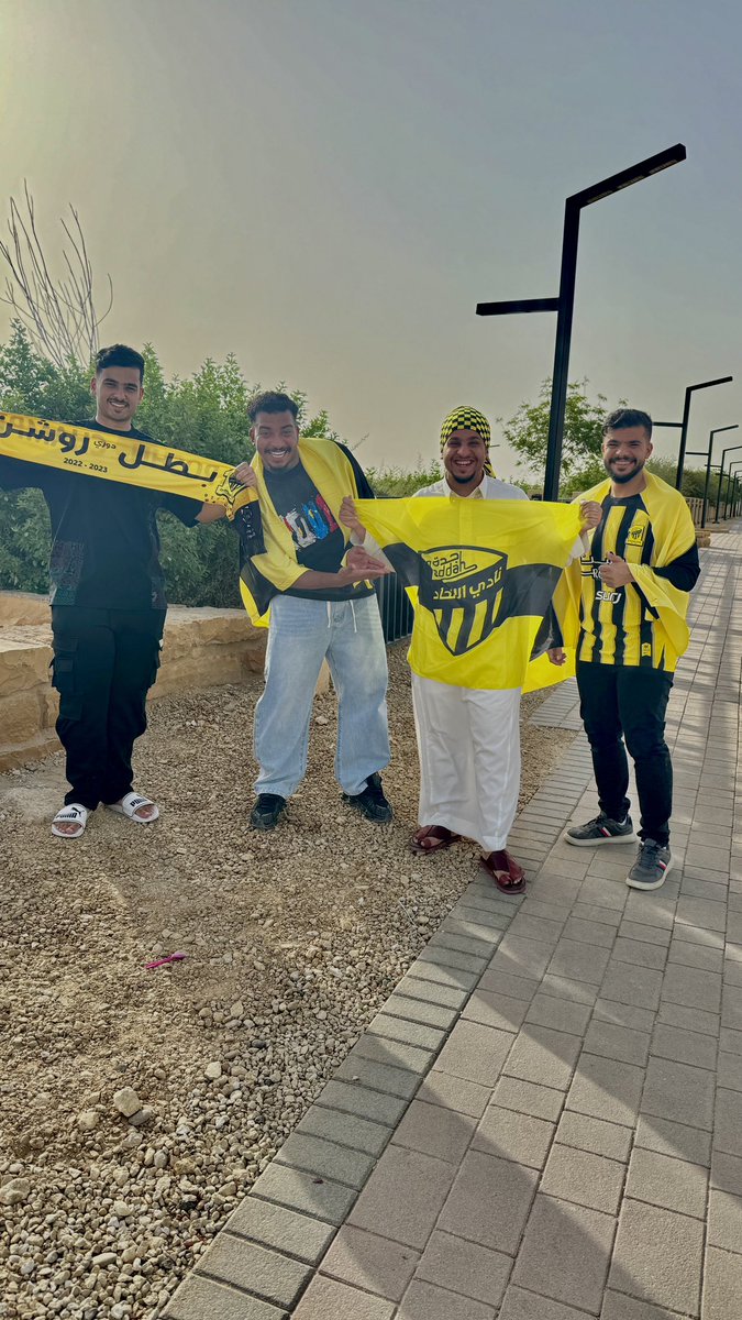 إلى بريدة والحافظ الله 💛🖤