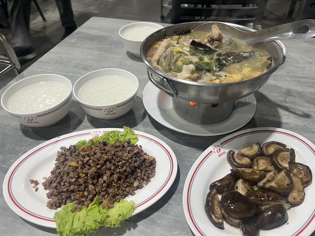 มากินข้าวร้านชัยโภชนาอร่อยมาก ใครมีของหวานเสียวๆให้ต่อบ้าว