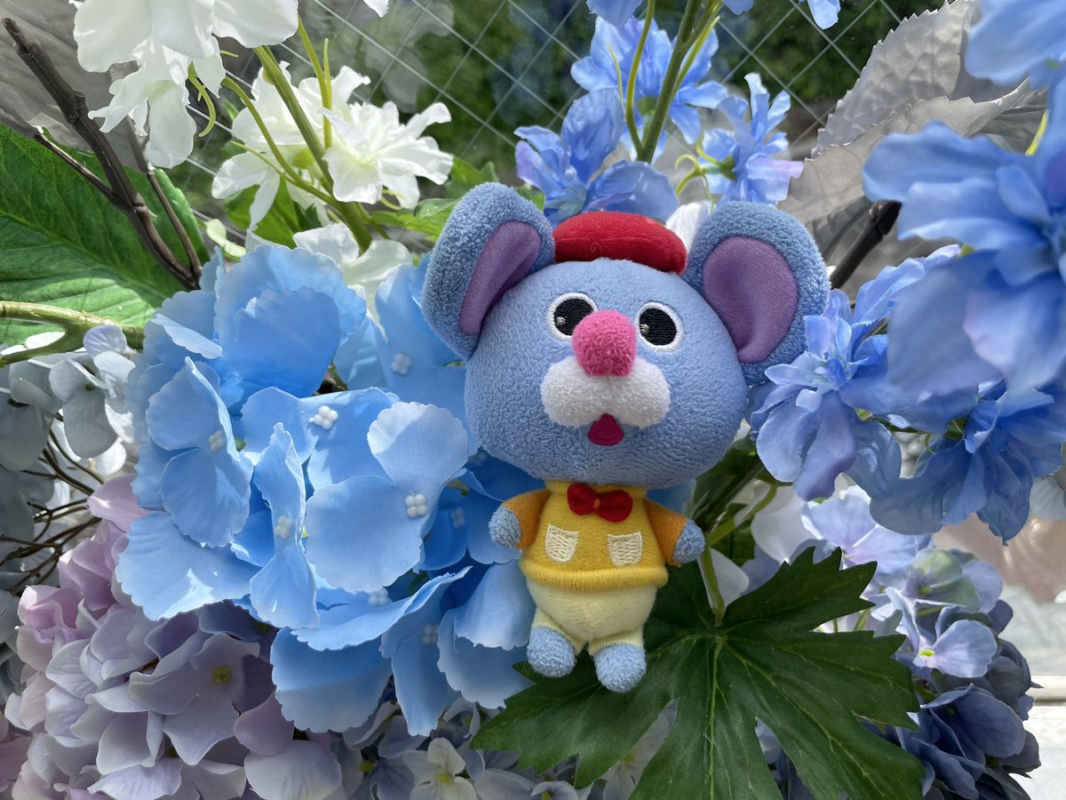 「ずーっと行きたかったとこでヌン茶!!!してきた!!!!何もかもかわいすぎ 」|葛原カズヤのイラスト