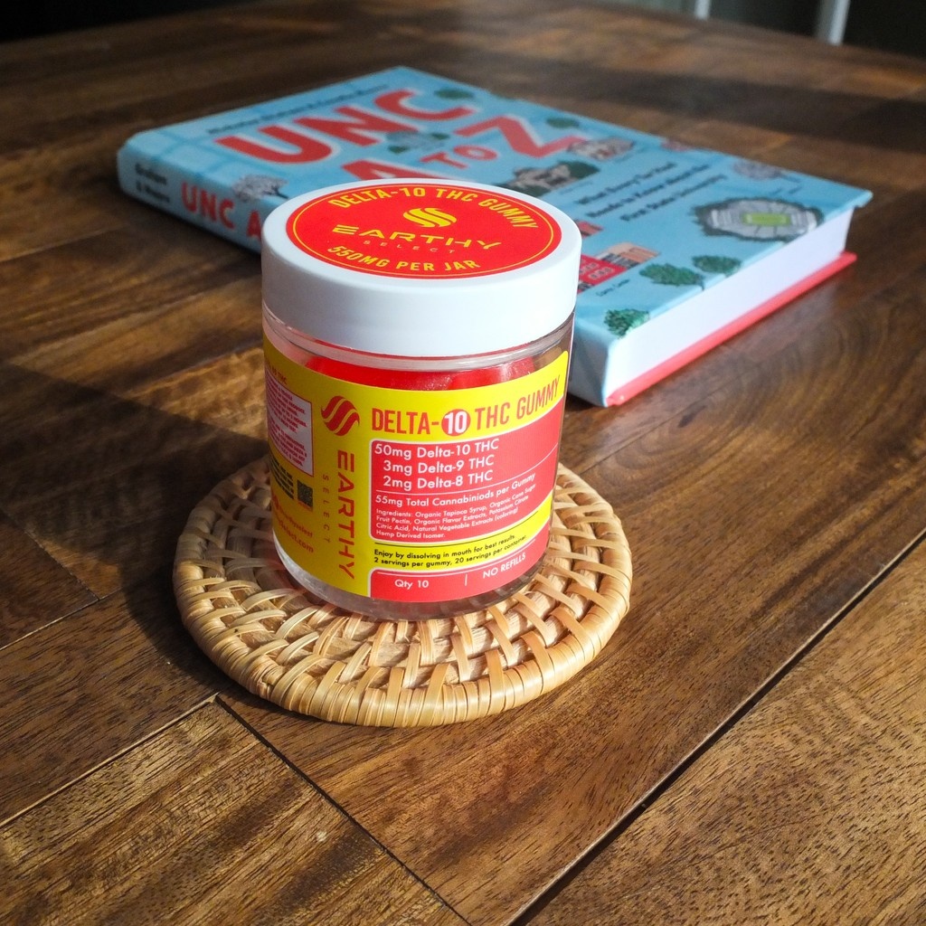 EarthySelect's tweet image. 📚 Step into a new dimension of wellness, creativity, and focus with our premium D10 Gummies.

🧠 Whether you&apos;re diving into a new project, writing, or exploring ideas, D10 is designed to sharpen your mind and elevate your intellectual pursuits.