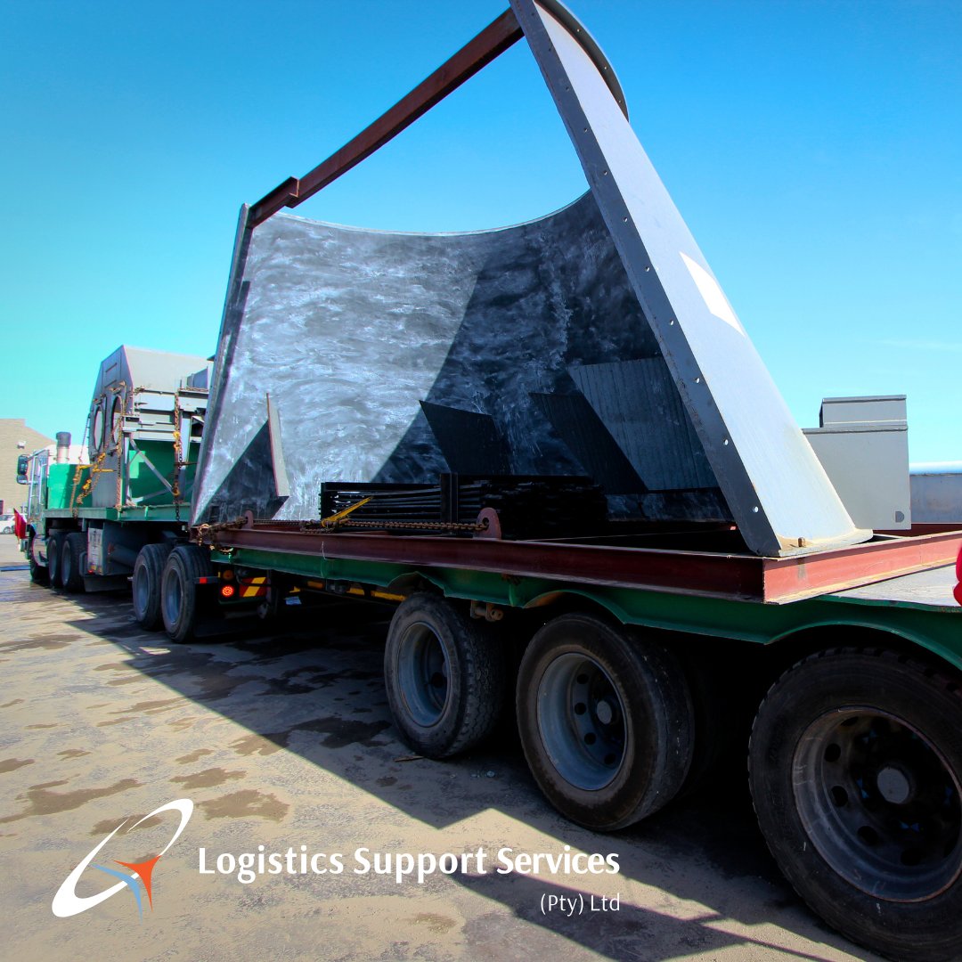 LSS_Namibia's tweet image. Precision, timing, and the right equipment — that’s how we move the weight that keeps industries going.

#HeavyCargo #ProjectLogistics #FreightInAction #LSSNamibia #SpecialisedTransport