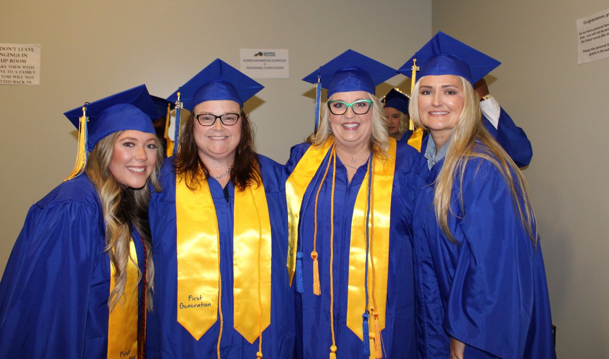 Tonight's the night we've all been waiting for—Gateway's Commencement! For more info, visit gctc.info/commencement. Not able to attend? Watch a live stream of the ceremony here: loom.ly/lTQbtCc

To prepare, all Gateway facilities will close this afternoon at 3 p.m.