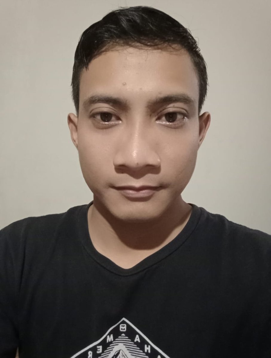 euliRachwi's tweet photo. Orang Terbajingan &amp; terbangst adalah orang ini,
Namanya Galih
Harap berhati² sja dgn org ini dimanapun brada, dan pantaulah pasanganmu, kalau bisa black list dimanapun dia tinggal
#malamjumaat #jumat #wonogiri #surakarta #seragen #solo #KaresidenanSurakarta #yogyakarta #jateng https://t.co/JD2opkedtd
