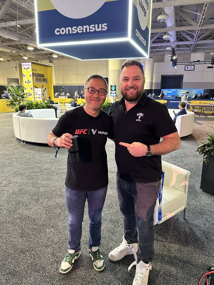 jchains's tweet image. Just wrapped up one of the best conversations I’ve had in crypto. Shout out to @sunshinelu24 

Interview out next week. 🤘🏽