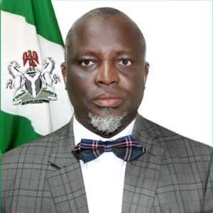 Prof. Ishaq Oloyede
Prof. Ishaq Oloyede
Prof. Ishaq Oloyede

One of Nigeria's finest public workers. In my top 3, he will surely be one. Ever.