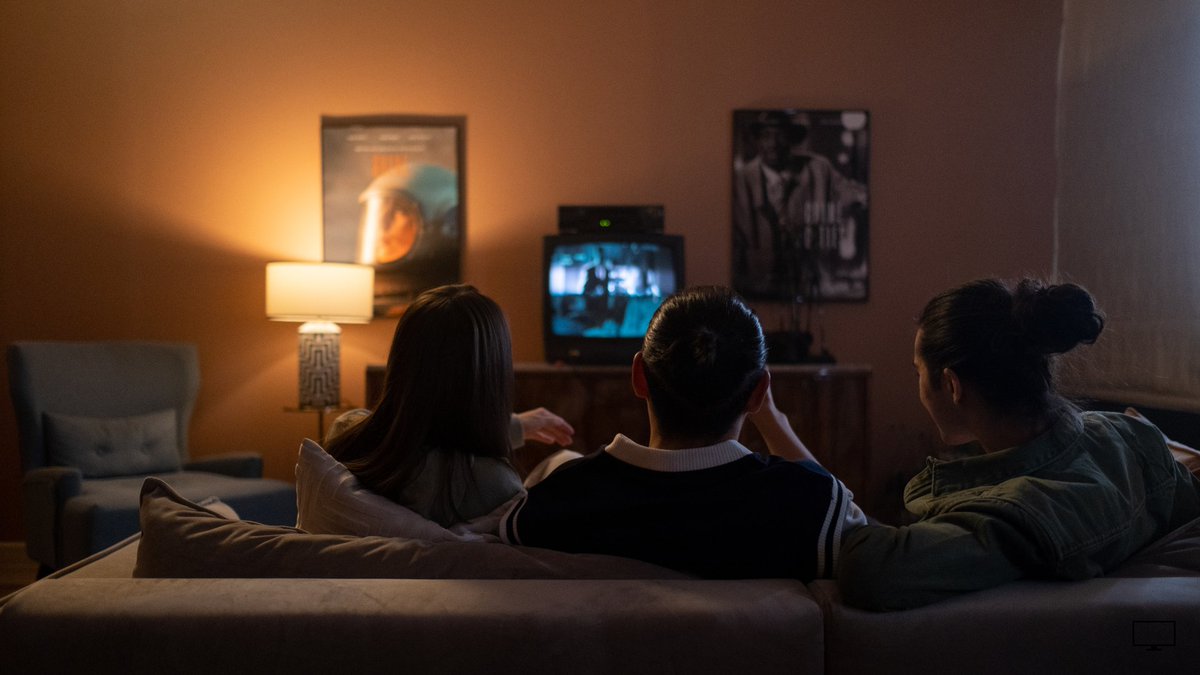 STUDENTS 📣 

If you’re moving into a house this summer term — remember that you may only need one #TVLicence to cover your whole household! 

Don’t miss out on all your favourite shows 📺😊 

For more student support, watch this helpful video:  

youtu.be/_OV4yiGMrsA?si…