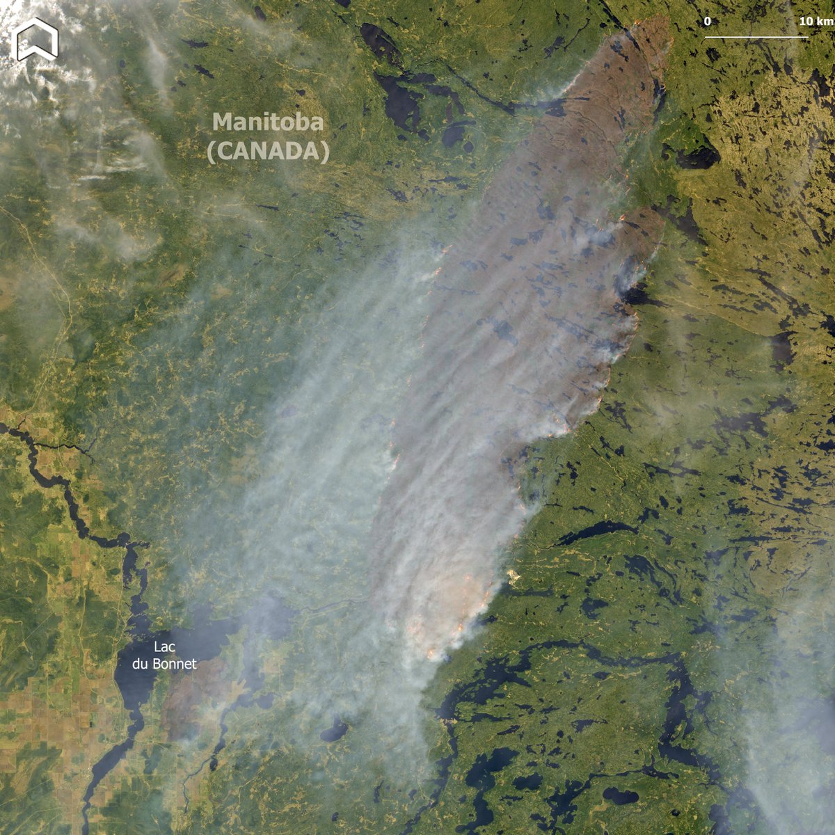 PlatformAdam's tweet image. The first impressive image of the #LacduBonnet #wildfires in #Manitoba - that burned almost 4000 ha - was captured on May 14th by #Copernicus #Sentinel2.
Due to #drought conditions, this wildfire season in #Canada could be more intense than usual. #climateemergency