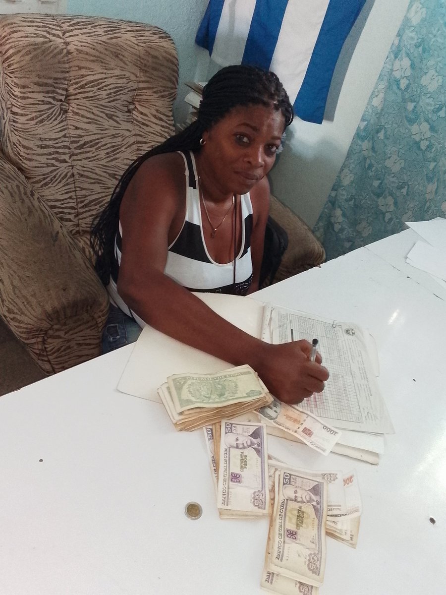 mveptstgo's tweet image. En el día de hoy, el colectivo de trabajadores de Camiones Stgo, cumple con el ago del año, del aporte a la patria, así como, el pago de la finanzas de la cuota sindical y se compromete antes del 26/7 El pago de año completo para conmemorar dicha fecha.