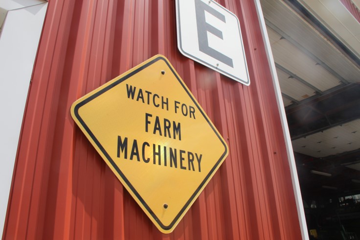 It’s Canada #RoadSafetyWeek and the perfect time to talk with family and friends about safe driving practices on rural roads. Remember to watch for farm machinery and take your time. Let’s all do our part to make sure everyone gets home safe! #CdnAg #FarmSafetyEveryday