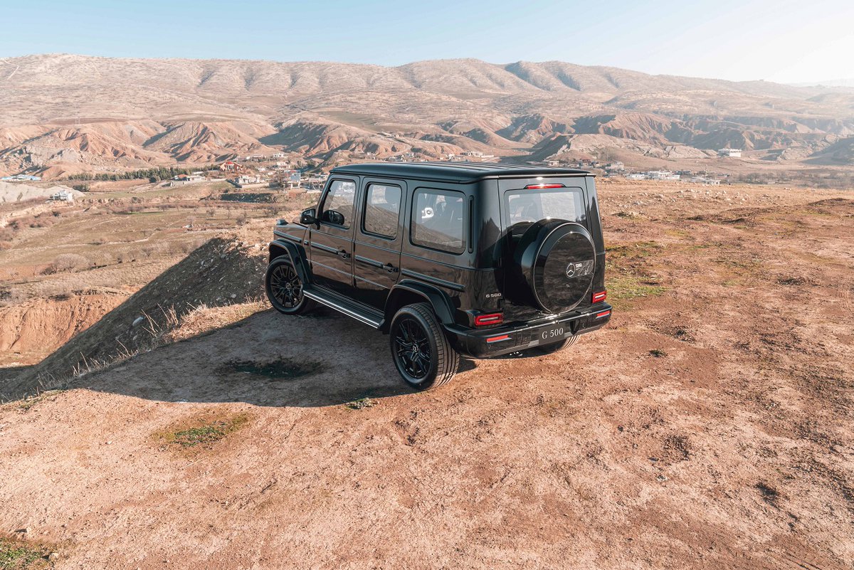 انطلق بثقة مع G-Class، السيارة التي تجمع بين القوة المطلقة والفخامة، لتأخذك إلى أبعد مما تتخيل.​

Source: instagram.com/mercedes_benz.…

#مرسيدس_بنز_السعودية #MercedesBenzKSA #GClass