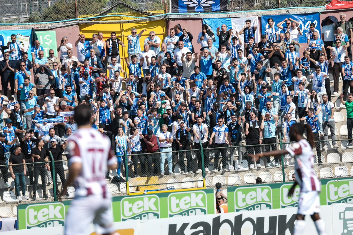 Bandırma’da, Büyük Erzurumspor Taraftarı! 

Haydi Dadaş! 

#BANvERZ 1-0