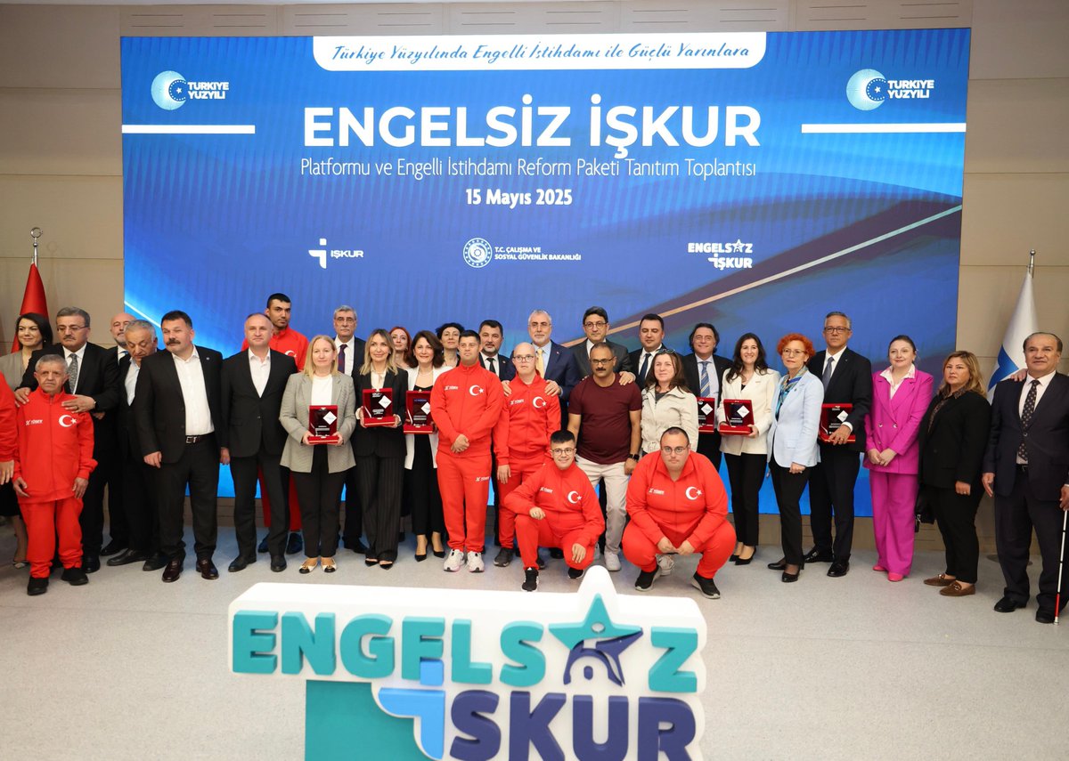 Çalışan Türkiye, istihdamını artıran Türkiye, güçlü Türkiye’dir.🇹🇷

📣Bugün, Engelsiz İŞKUR Platformu ve Engelli İstihdamı Reform Paketi Tanıtım Toplantımızı; engelli evlatlarımız ve vatandaşlarımız, bu alanda faaliyet gösteren derneklerimiz, STK’larımız, sendikalarımız ile